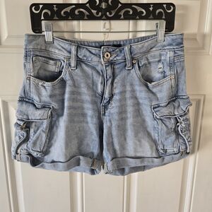 Maurices Edgely relaxed Boyfriend Denim Cargo Shorts distressed Size 8 Grunge